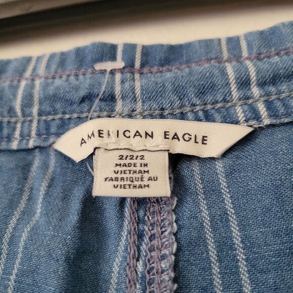 American Eagle Super Hi-Rise Vertical Stripe Chambray Shorts NWT 2 Blue - Picture 4 of 10